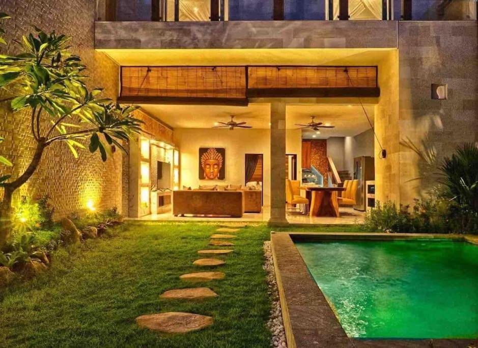 Villa Lora: Retreat For Tranquility And Bliss Sanur Esterno foto