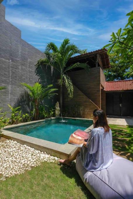 Villa Lora: Retreat For Tranquility And Bliss Sanur Esterno foto