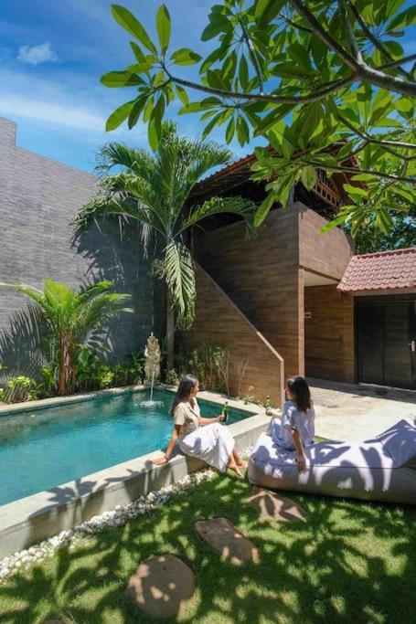 Villa Lora: Retreat For Tranquility And Bliss Sanur Esterno foto